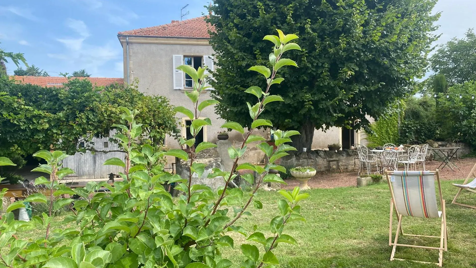 99 Maison Des Merles Villa Briennon 0*,