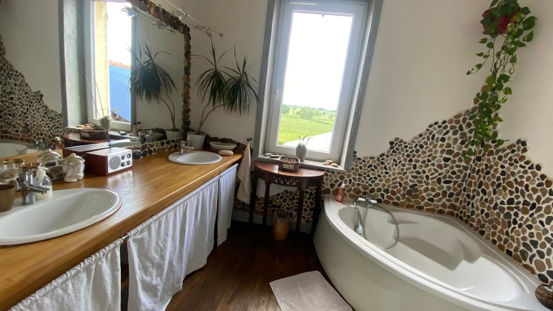99 Maison Des Merles Villa Briennon