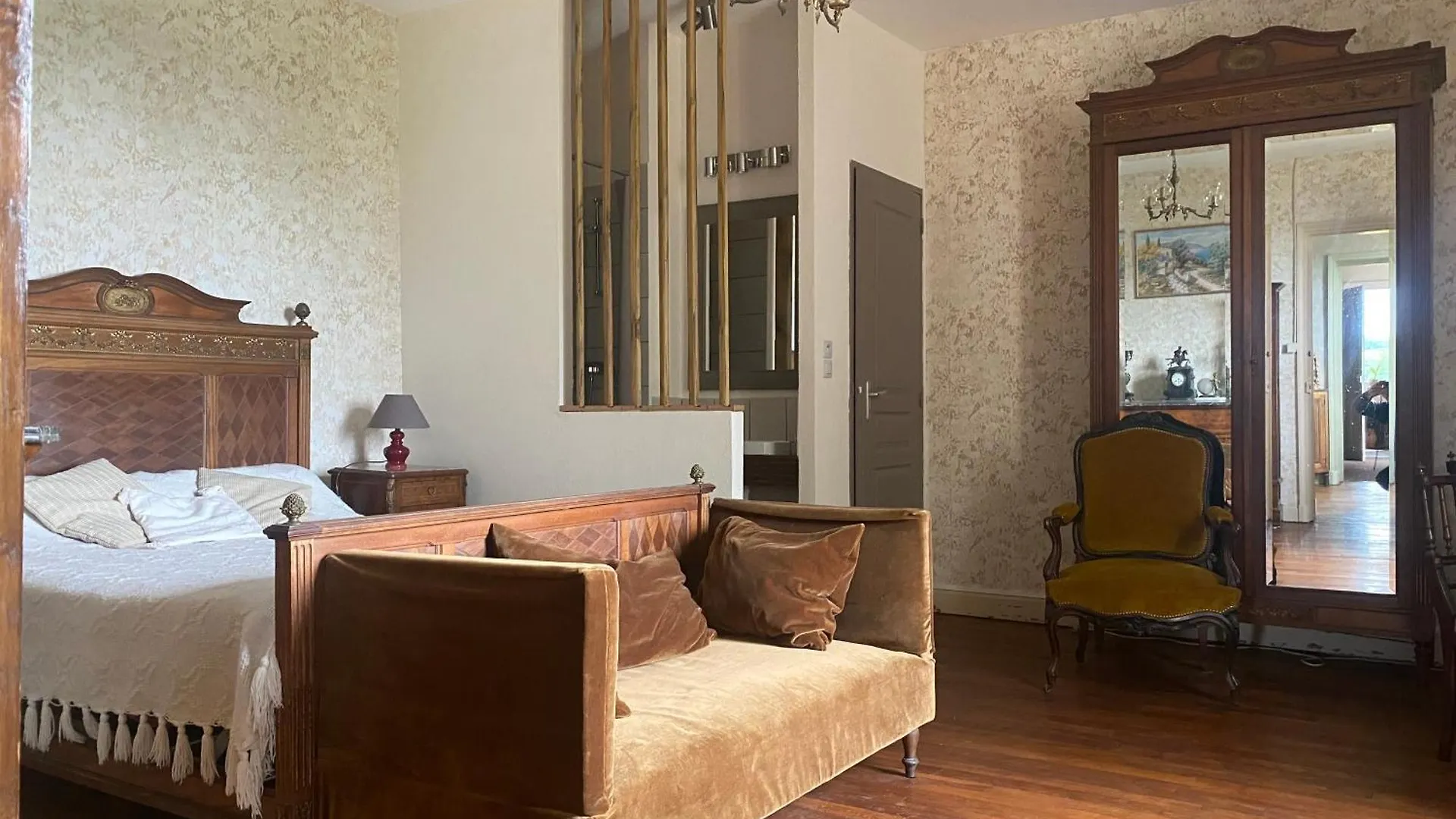 99 Maison Des Merles Villa Briennon